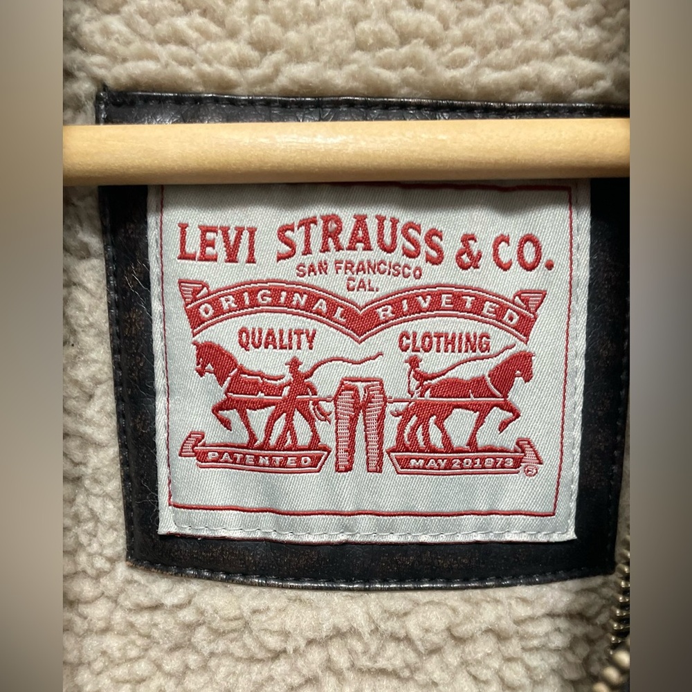Levi's Brown Lightweight Shirt Jacket with Classic Collar - Picture 6 of 10